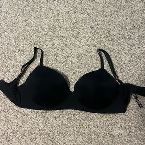 NWT Victoria Secret Black Lightly Lined Bra 36DDD